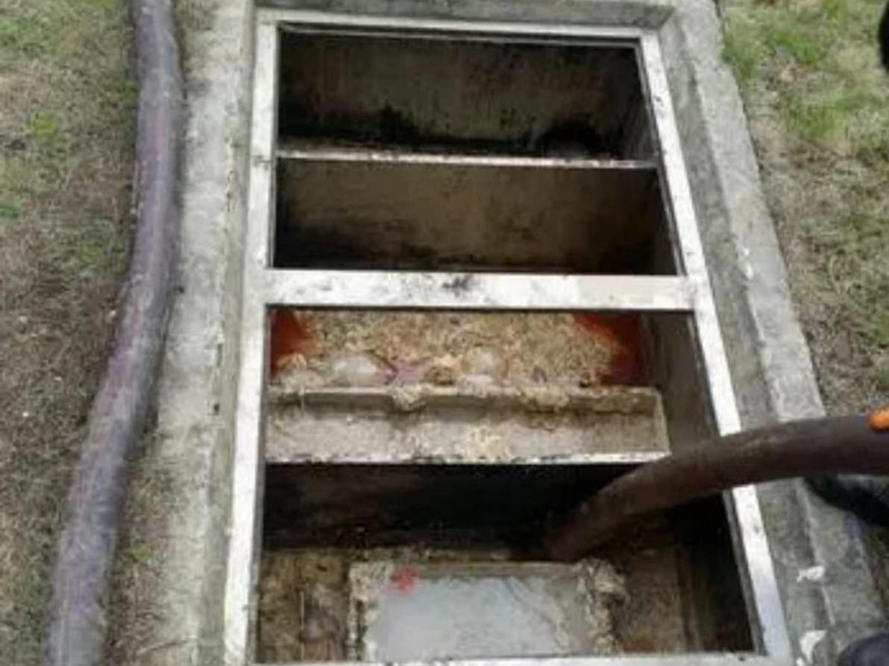 盐边隔油池清理